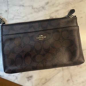 Adorable coach wristlet